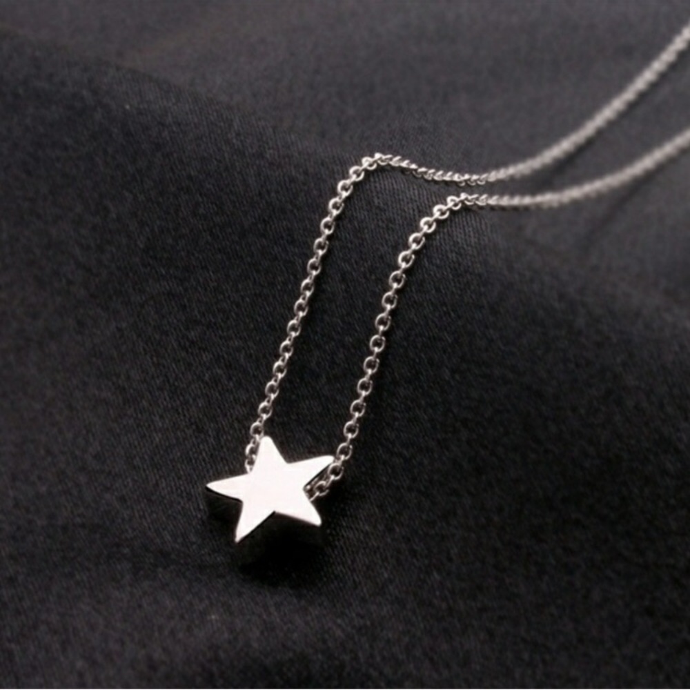 ⚜️[𝟯/$𝟭𝟴]⚜️Silver Star Delicate Choker NEW - Picture 3 of 7